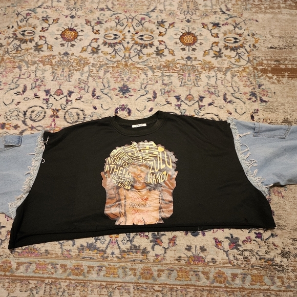 JW&NW Black Graphic Crop Top with Denim Sleeves Upcycle OOAK, Size Large - Picture 8 of 9